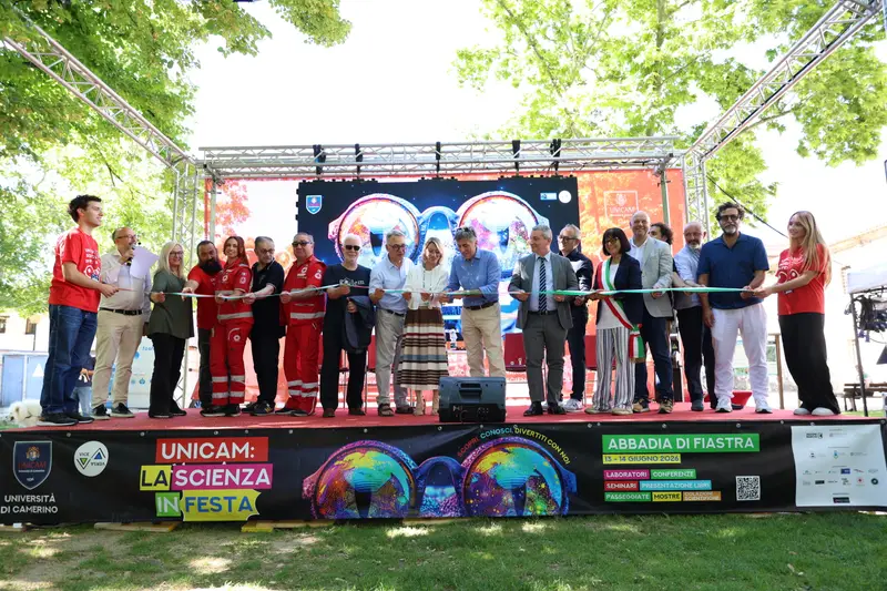 Lo staff sul palco