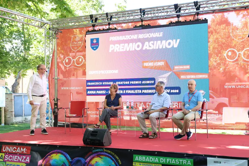 Premiazione Premio Asimov sul palco
