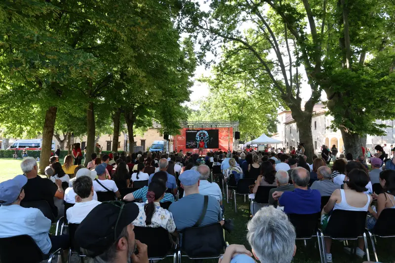 Pubblico in serata