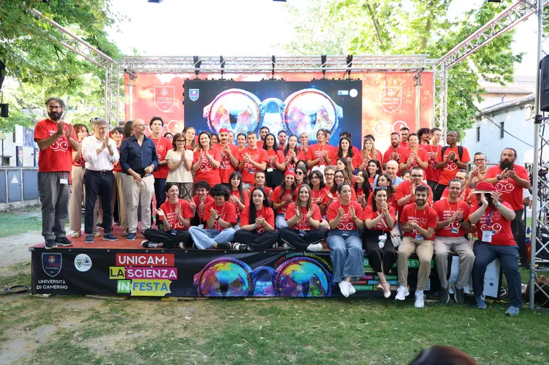 Foto di gruppo dello staff